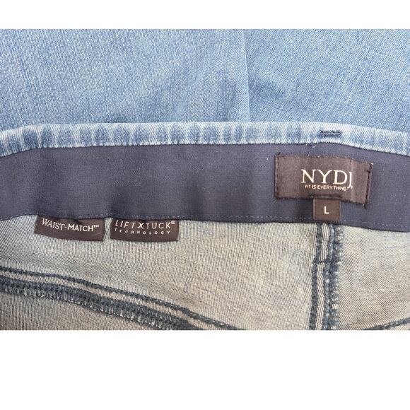 NYDJ Pull-On Jeans Lift & Tuck | Elastic Waistband | Excellent Condition L 36x32 - Picture 3 of 4